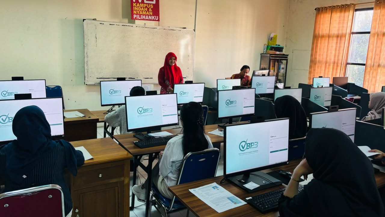 Laboratorium Komputer Lanjut